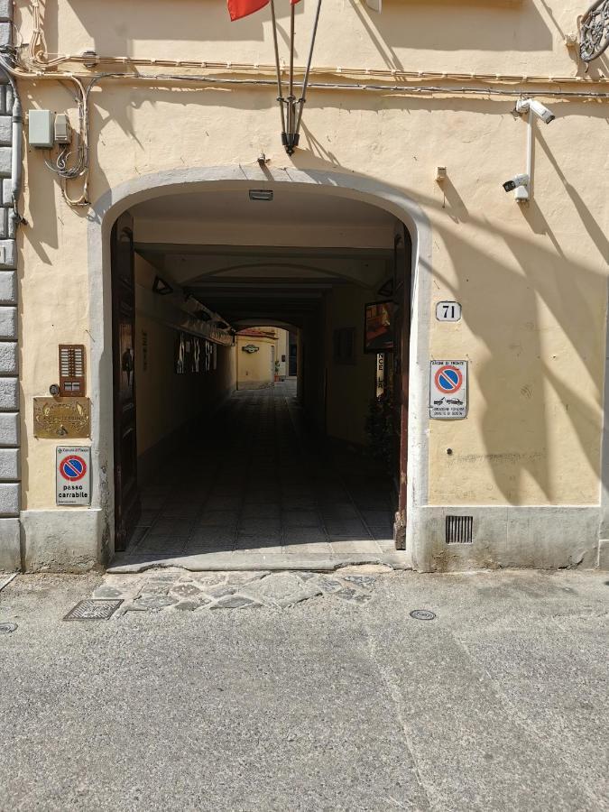 La Piccola Contessa * Florença